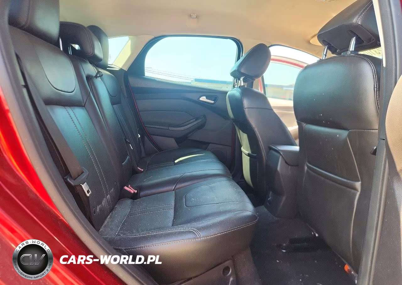 2014 Ford Focus Se VIN:1FADP3K29EL161245 - 10