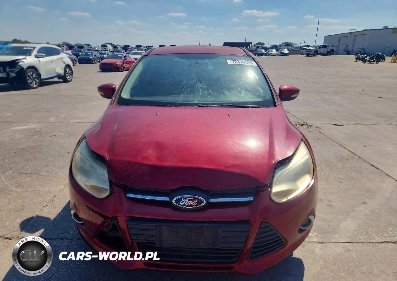 2014 Ford Focus Se VIN:1FADP3K29EL161245 - 5