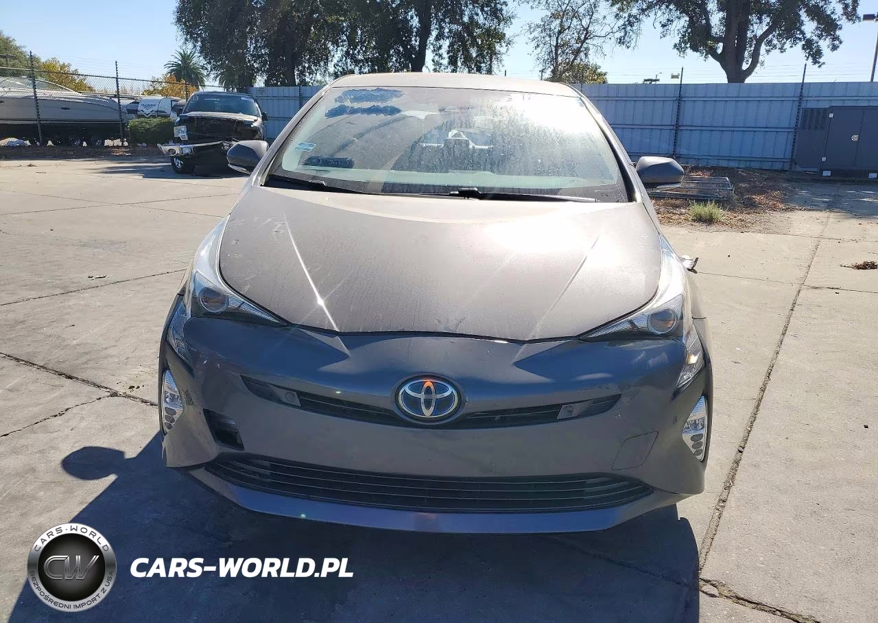 2018 Toyota Prius Two Eco VIN:JTDKARFU5J3553019 - 5