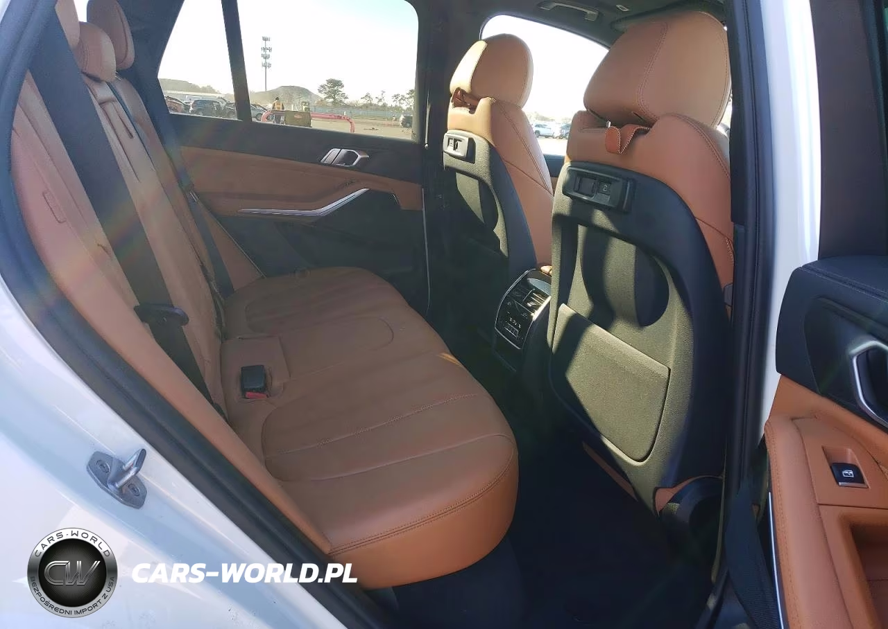 2021 BMW X5 xDrive40I VIN:5UXCR6C03M9G97412 - 11