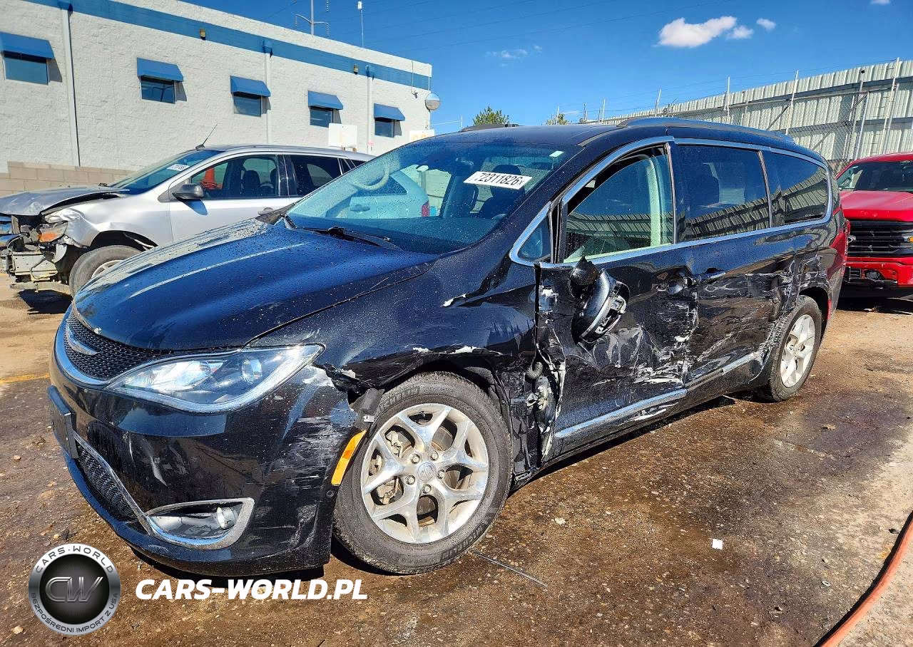 2018 Chrysler Pacifica Limited VIN:2C4RC1GG5JR226159 - 1