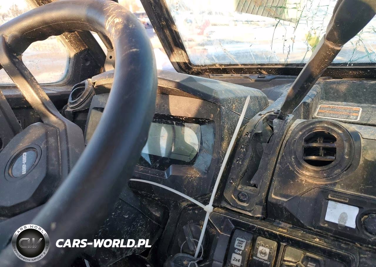 2024 Can-Am Defender M Utility Vehicle VIN:3JBUUAX2XRK001880 - 8