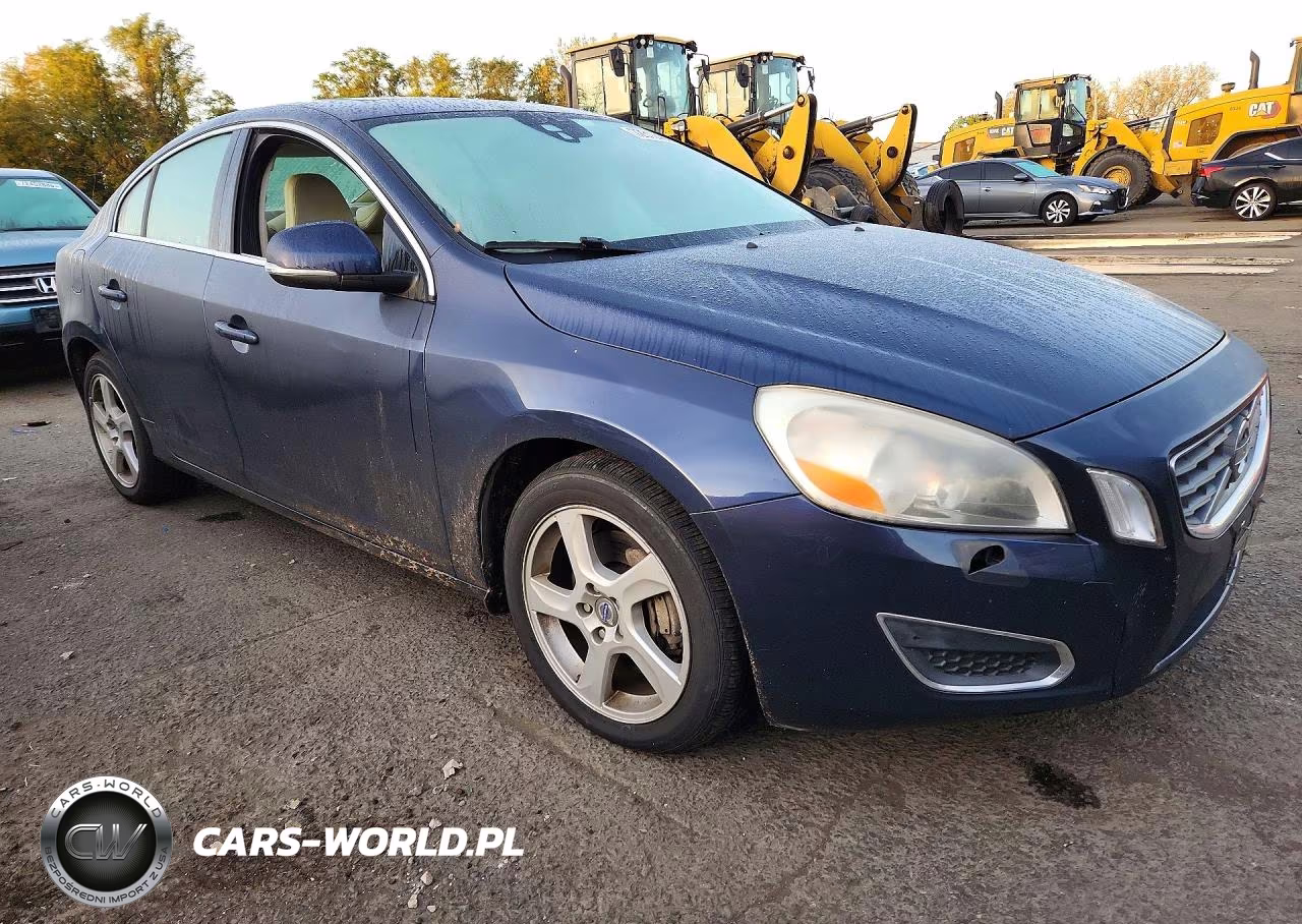 2013 Volvo S60 T5 VIN:YV1612FH8D2198122 - 4