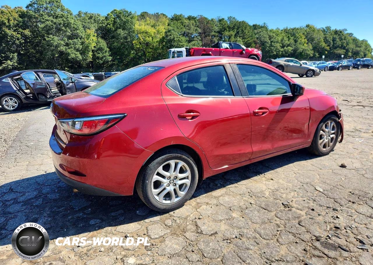 2018 Toyota Yaris Ia Base VIN:3MYDLBYV1JY319999 - 3