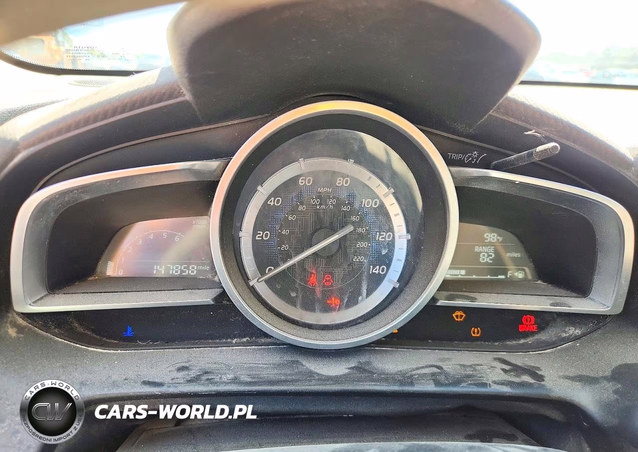 2018 Toyota Yaris Ia Base VIN:3MYDLBYV1JY319999 - 9