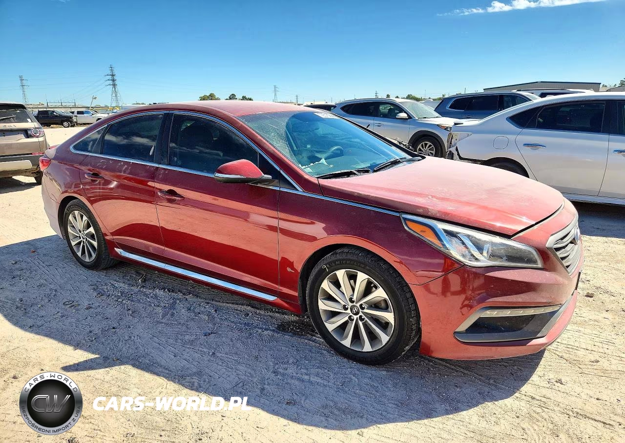 2016 Hyundai Sonata Sport VIN:5NPE34AF9GH318378 - 4