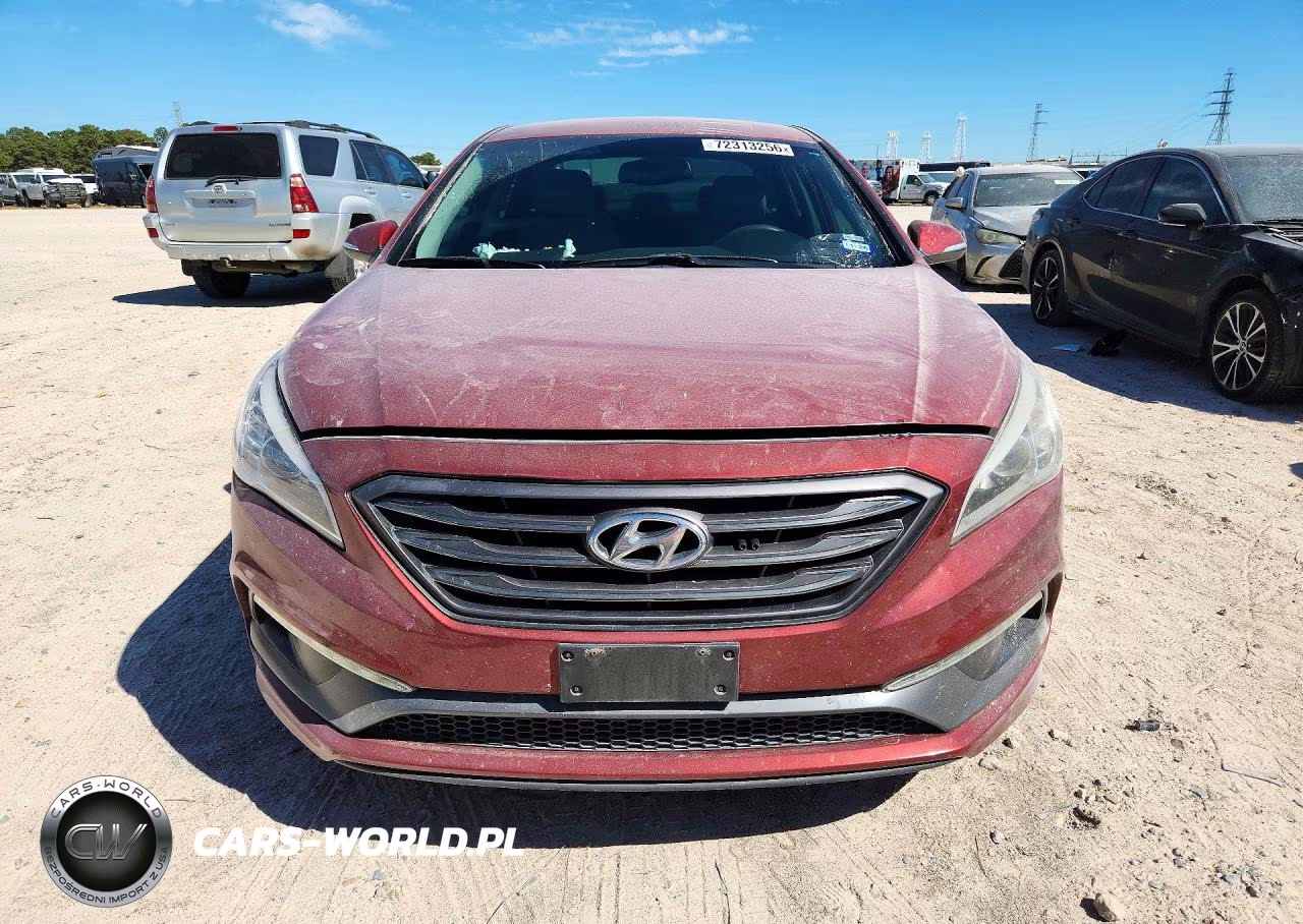 2016 Hyundai Sonata Sport VIN:5NPE34AF9GH318378 - 5