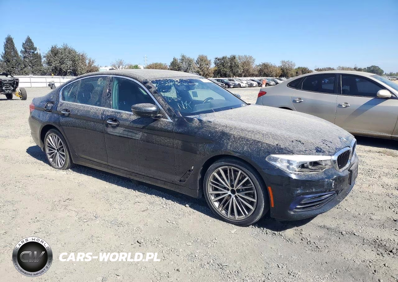 2018 BMW 530E VIN:WBAJA9C53JB250302 - 4