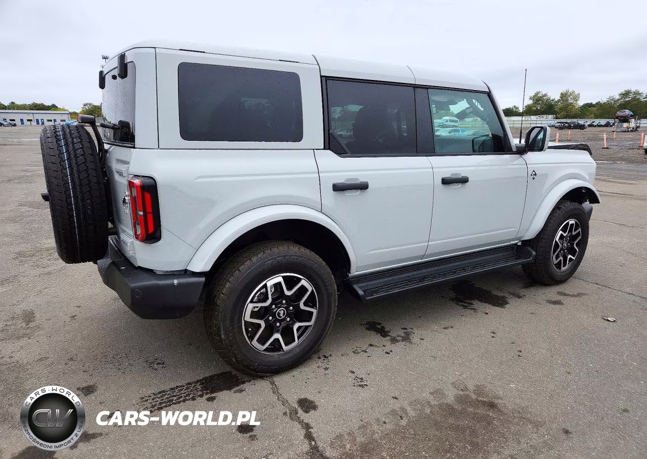 2026 Ford Bronco Outer Banks VIN:1FMDE8BH1TLB04760 - 3