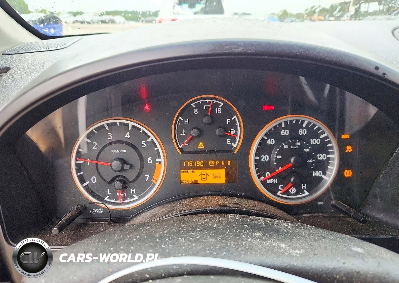 2014 Nissan Titan Sv VIN:1N6BA0EDXEN513586 - 9