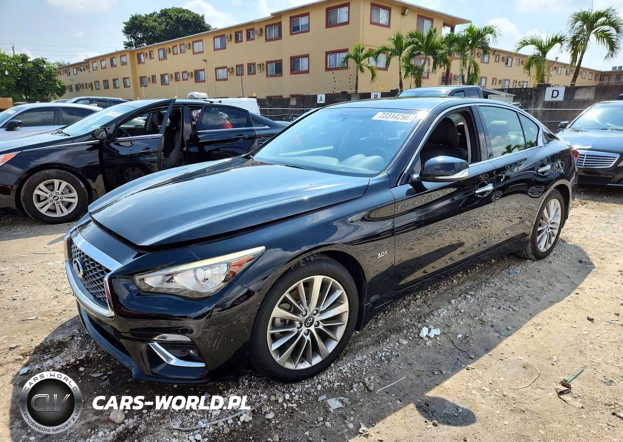 2018 Infiniti Q50 3.0T Luxe