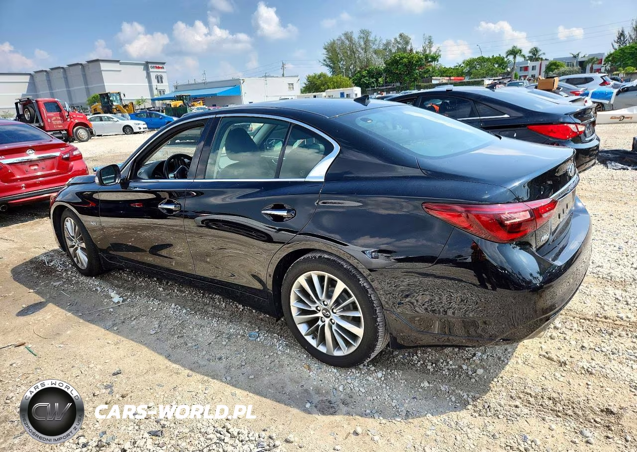2018 Infiniti Q50 3.0T Luxe VIN:JN1EV7ARXJM445372 - 2