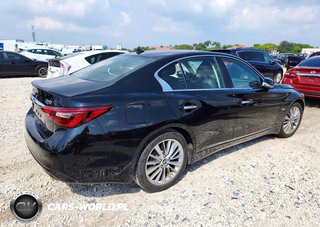 2018 Infiniti Q50 3.0T Luxe VIN:JN1EV7ARXJM445372 - 3