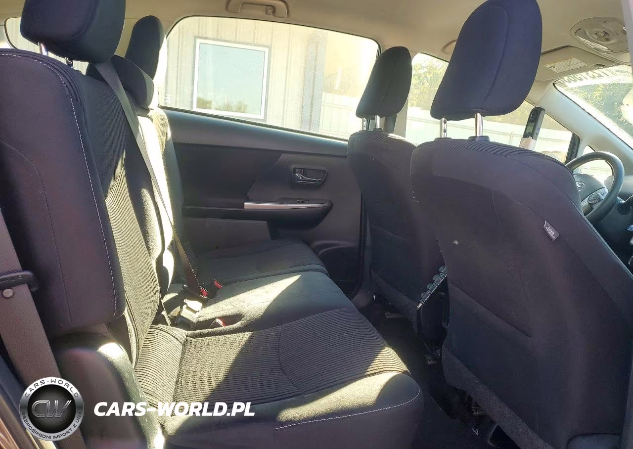 2016 Toyota Prius V Three VIN:JTDZN3EU1GJ049718 - 11