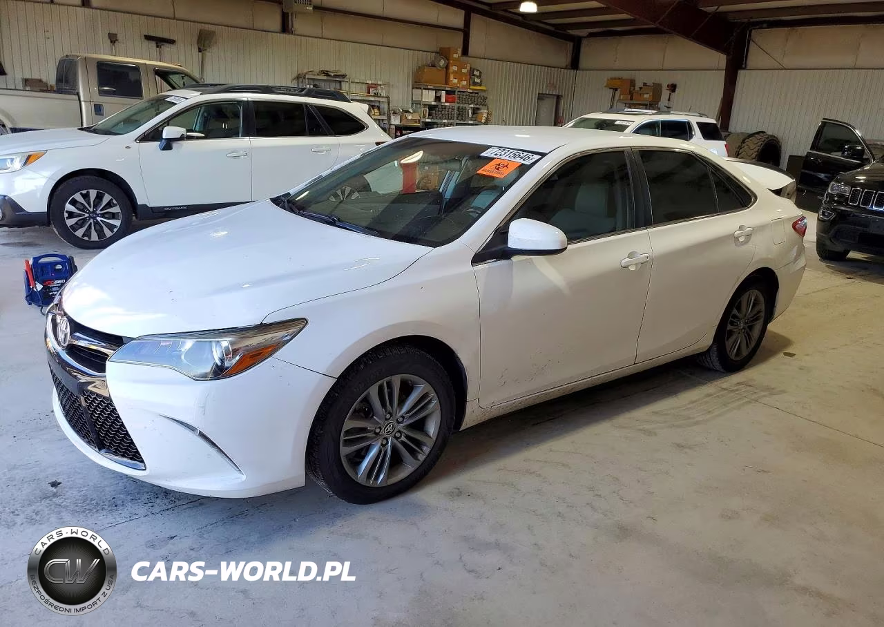 2015 Toyota Camry Se – zdjęcie 1 z 12