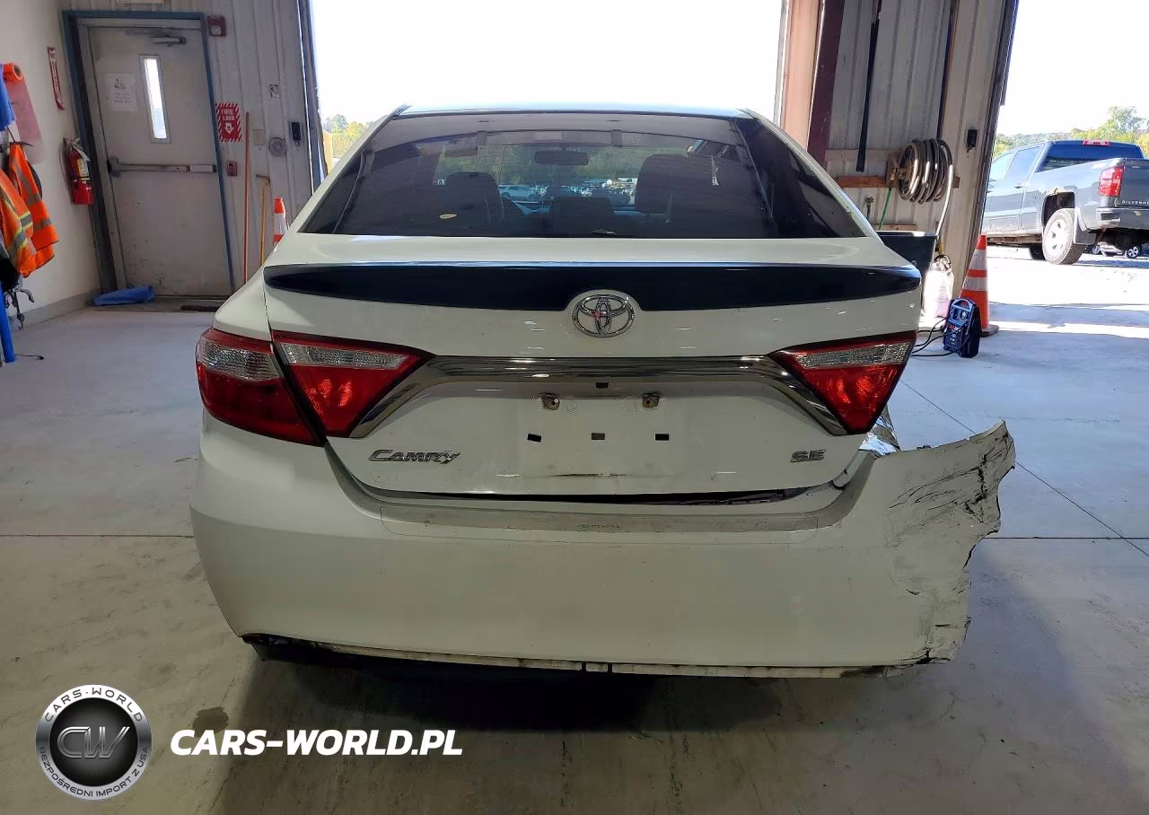 2015 Toyota Camry Se VIN:4T1BF1FK2FU031124 - 6