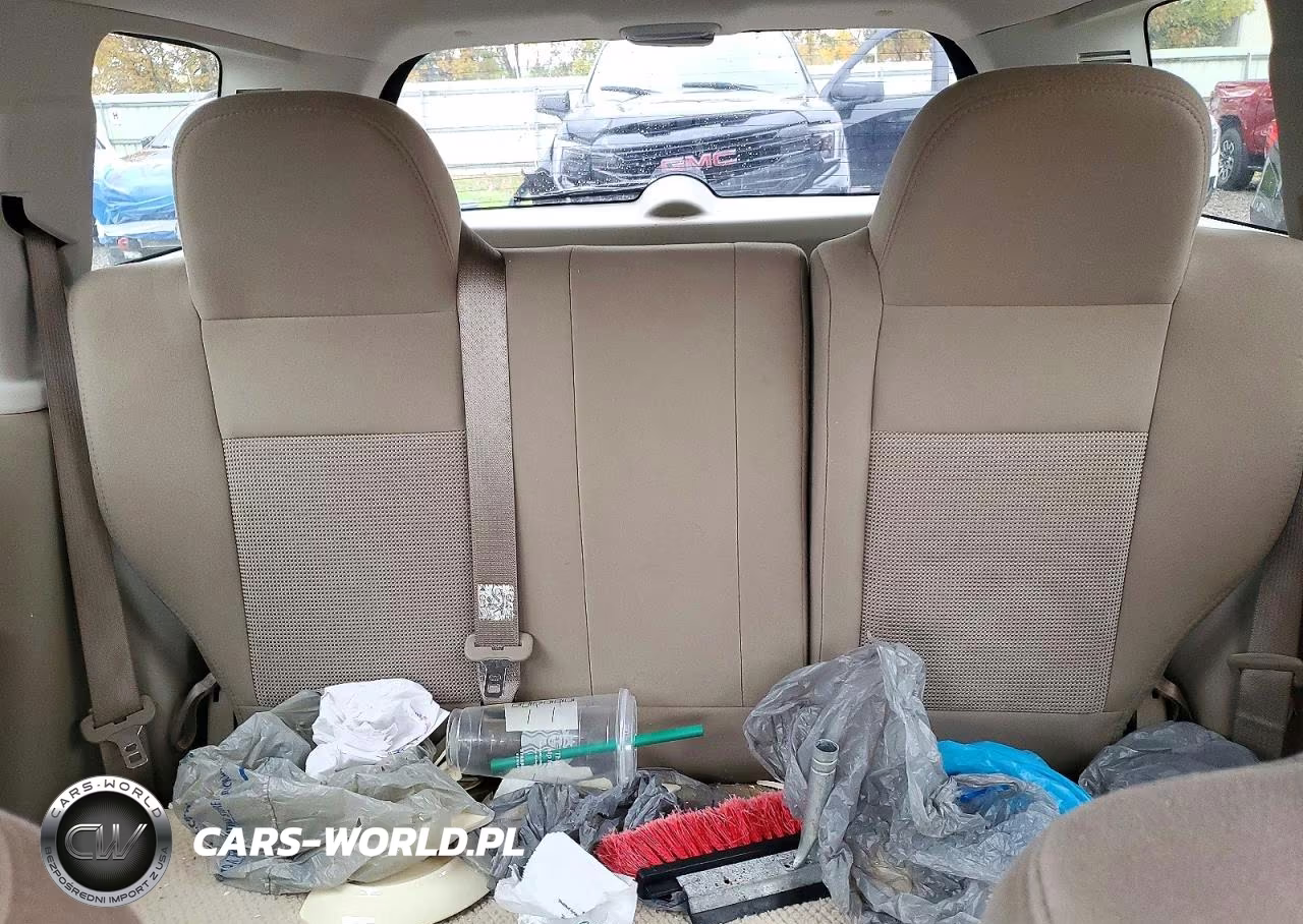 2014 Jeep Patriot Latitude VIN:1C4NJPFA7ED626981 - 10