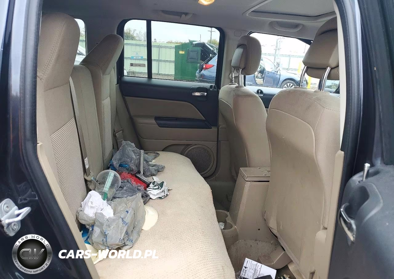 2014 Jeep Patriot Latitude VIN:1C4NJPFA7ED626981 - 11