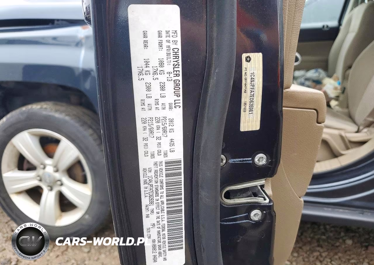 2014 Jeep Patriot Latitude VIN:1C4NJPFA7ED626981 - 13