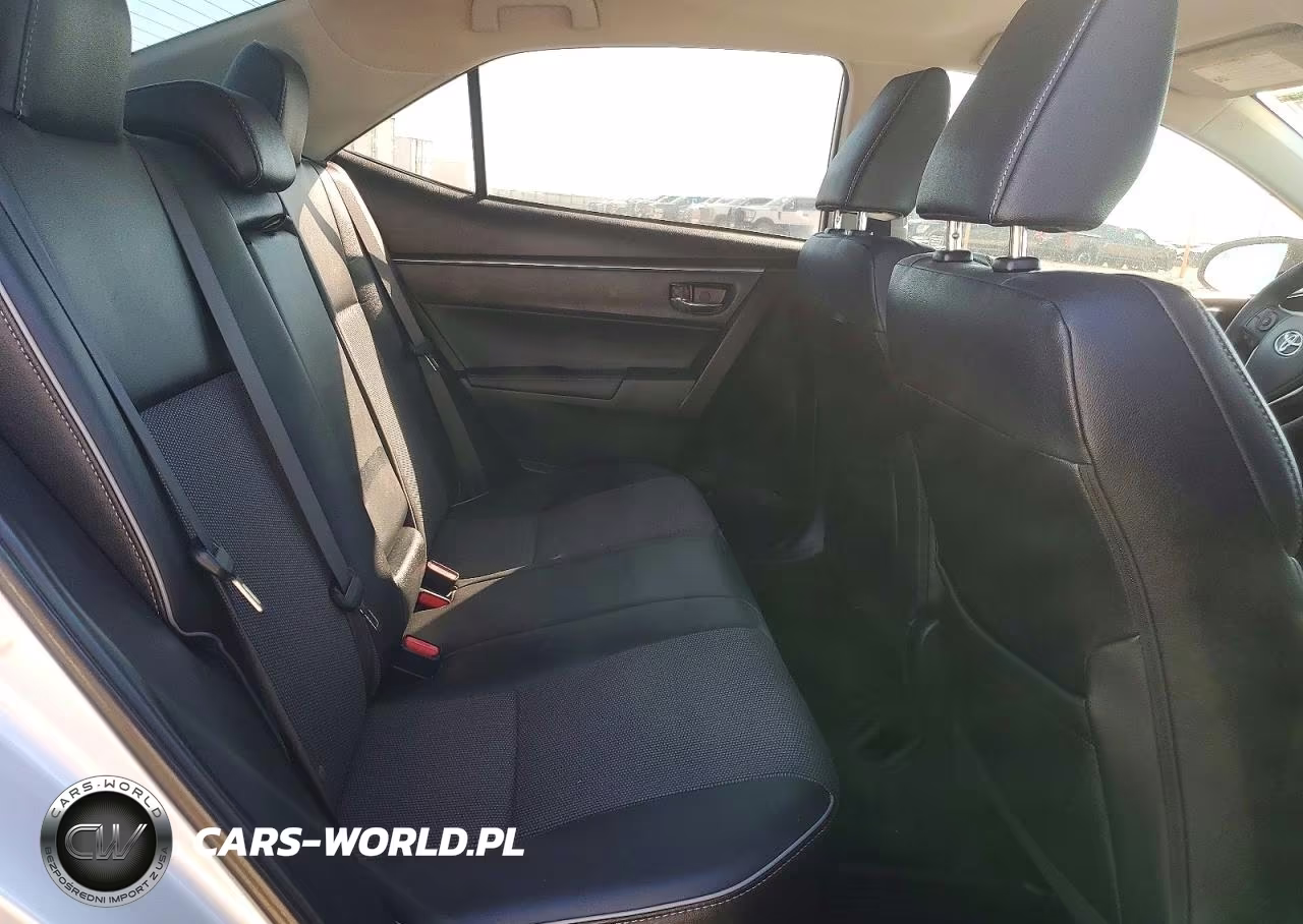 2015 Toyota Corolla S Plus VIN:5YFBURHE6FP288378 - 10
