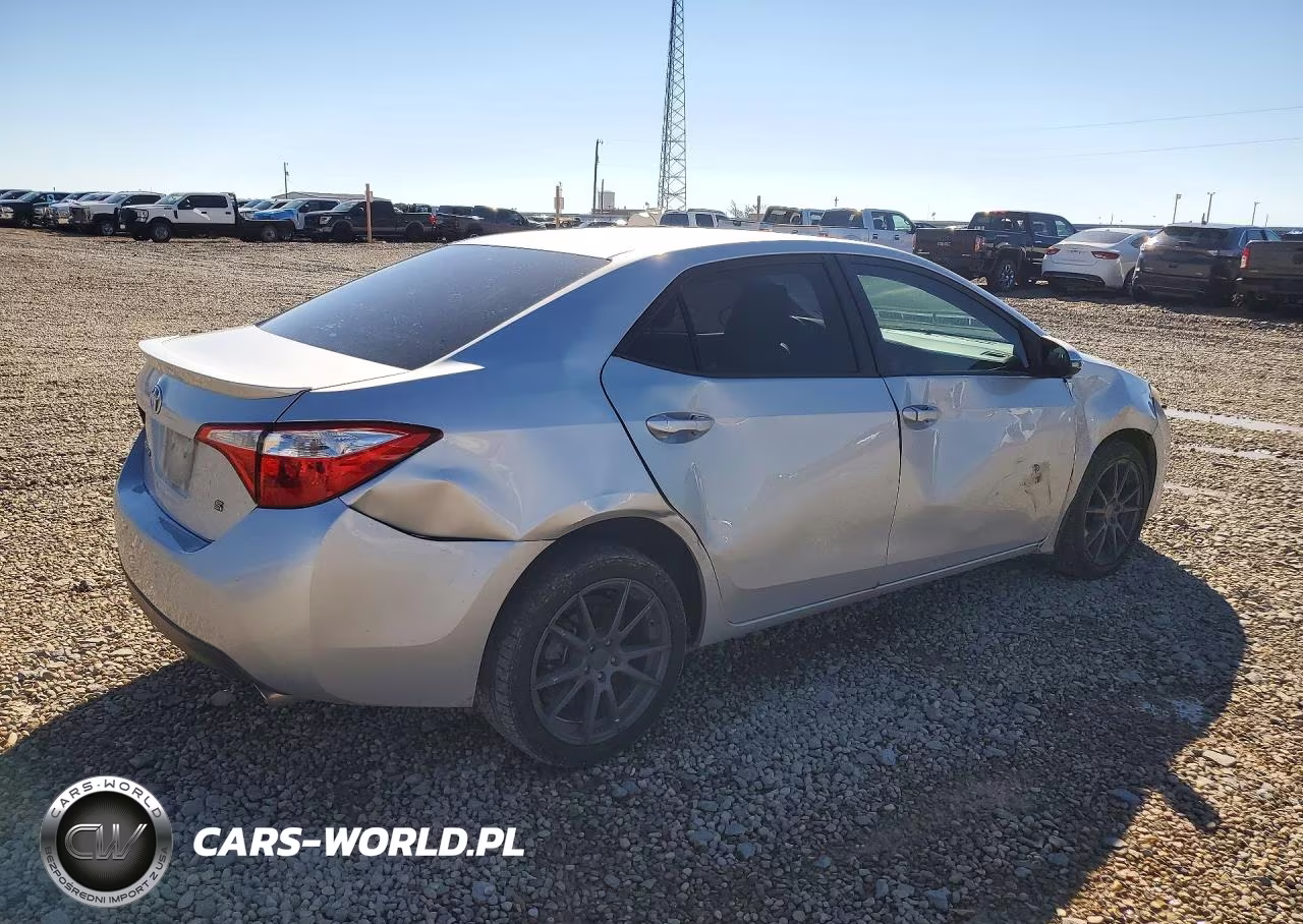 2015 Toyota Corolla S Plus VIN:5YFBURHE6FP288378 - 3