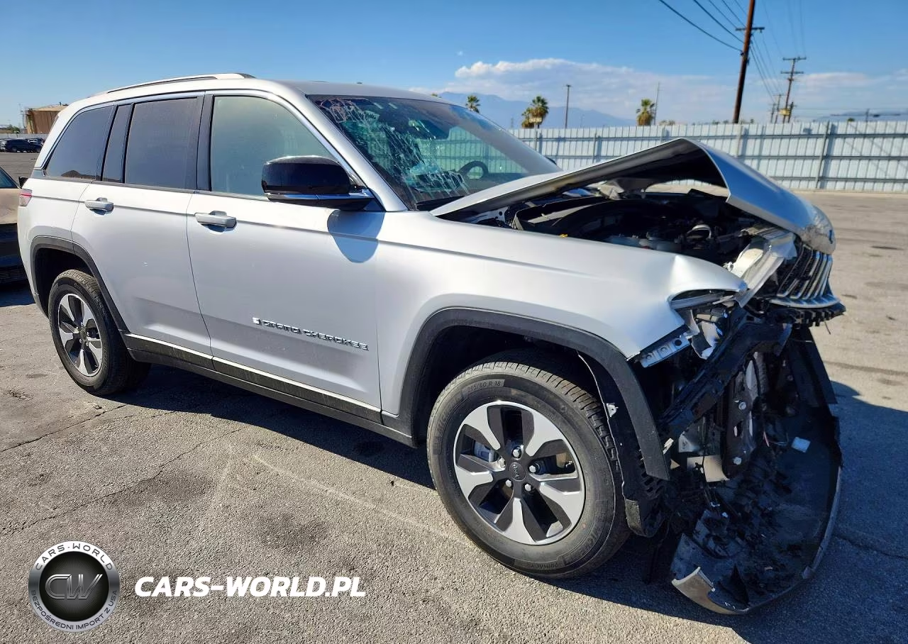2025 Jeep Grand Cherokee 4Xe VIN:1C4RJYB68S8700776 - 4