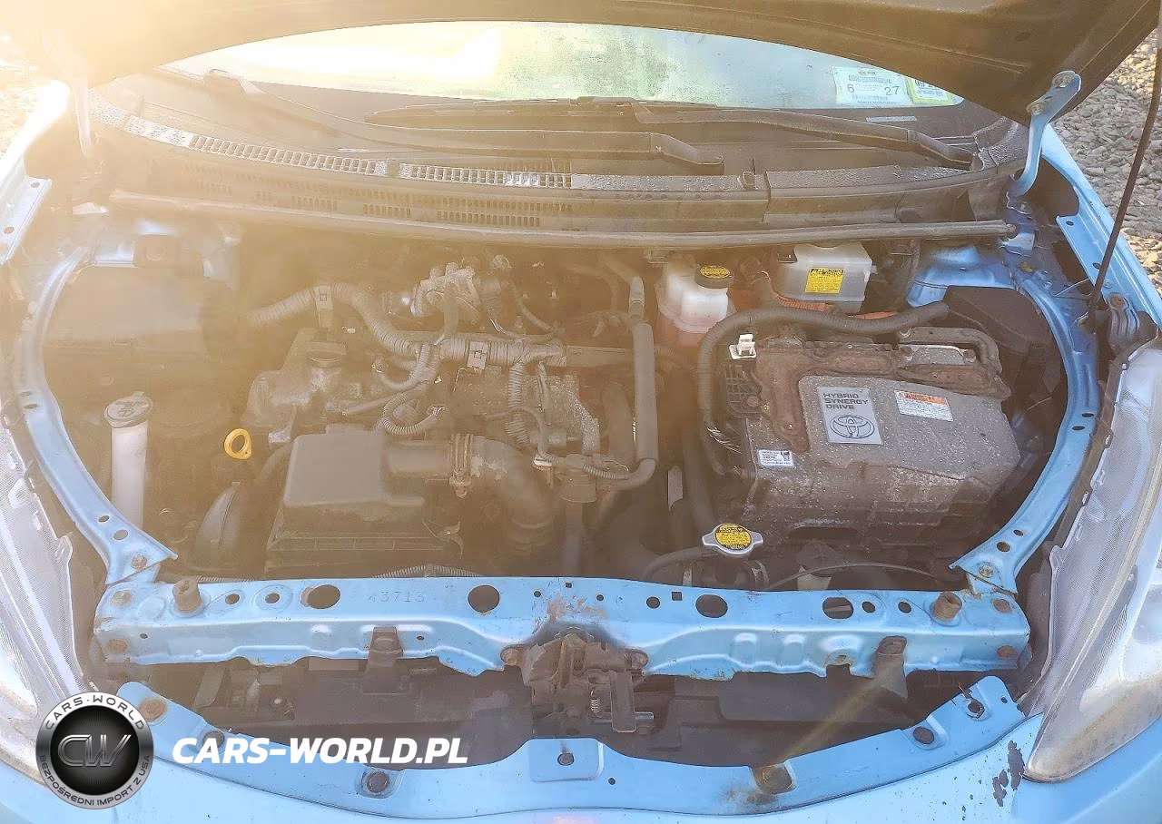 2015 Toyota Prius C One VIN:JTDKDTB33F1089894 - 11