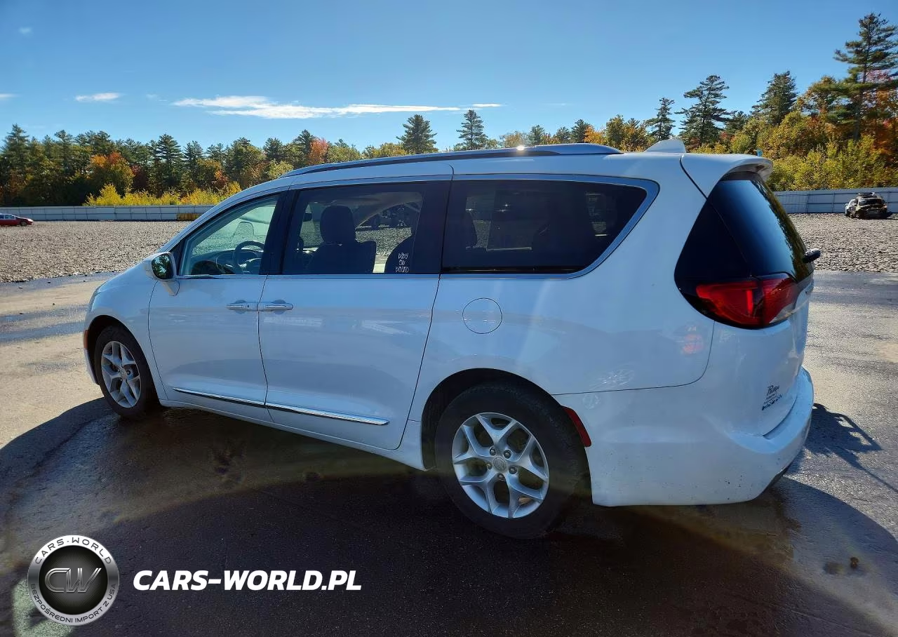 2017 Chrysler Pacifica Touring L Plus VIN:2C4RC1EG9HR534318 - 2