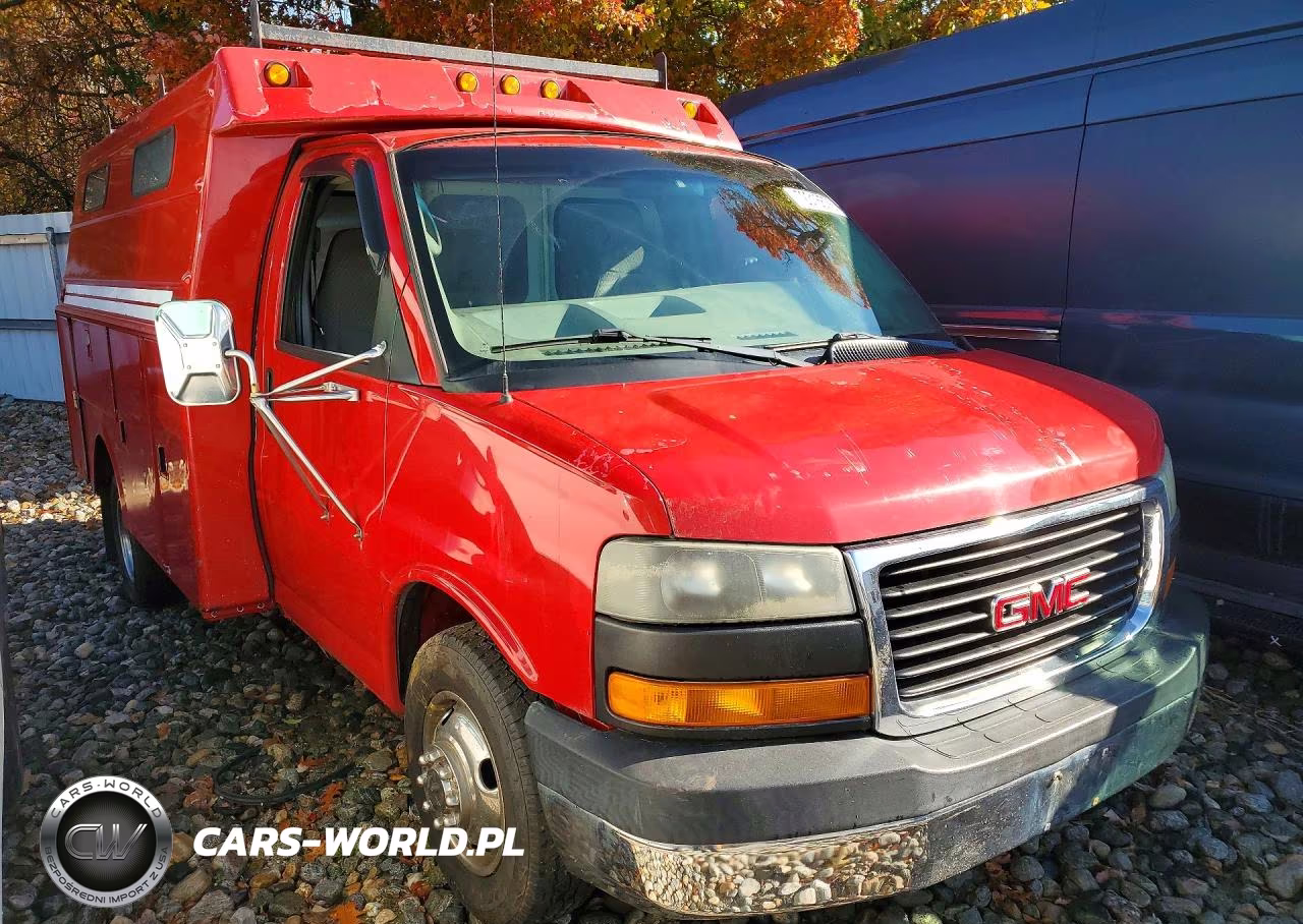 2004 GMC Savana Cutaway G3500 VIN:1GDJG31U541193986 - 4