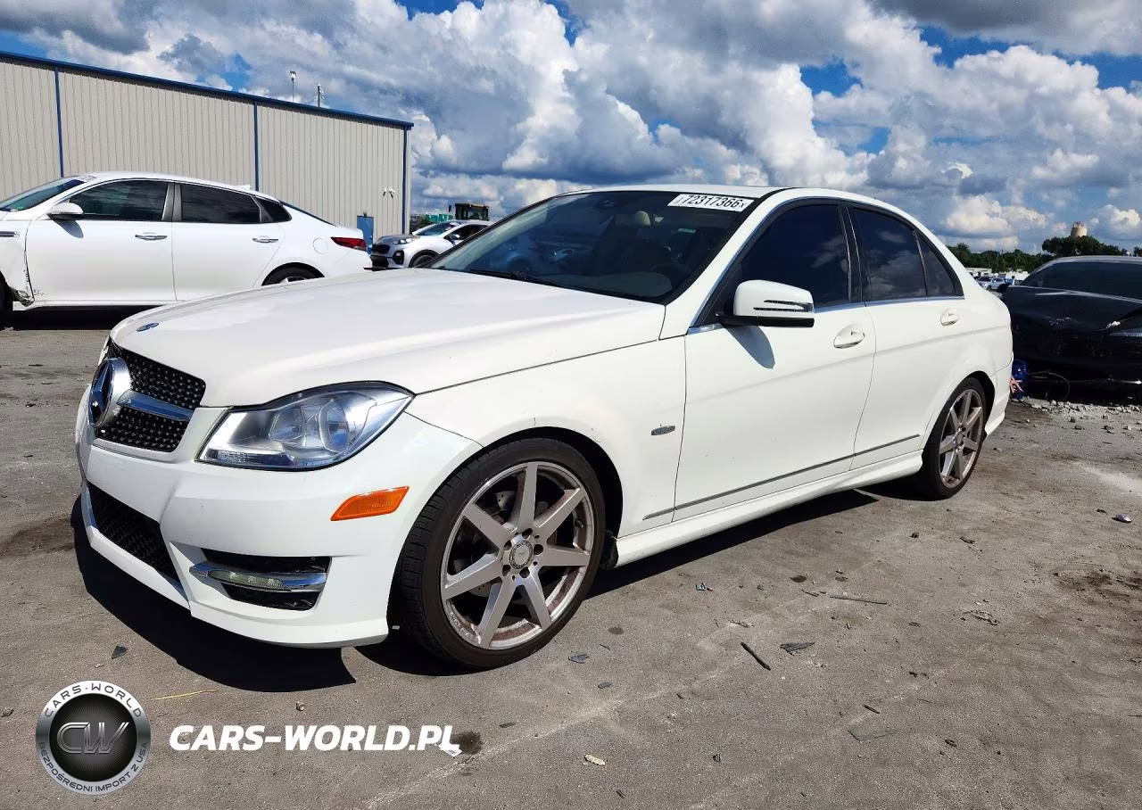 2012 Mercedes-Benz C 250 – zdjęcie 1 z 12