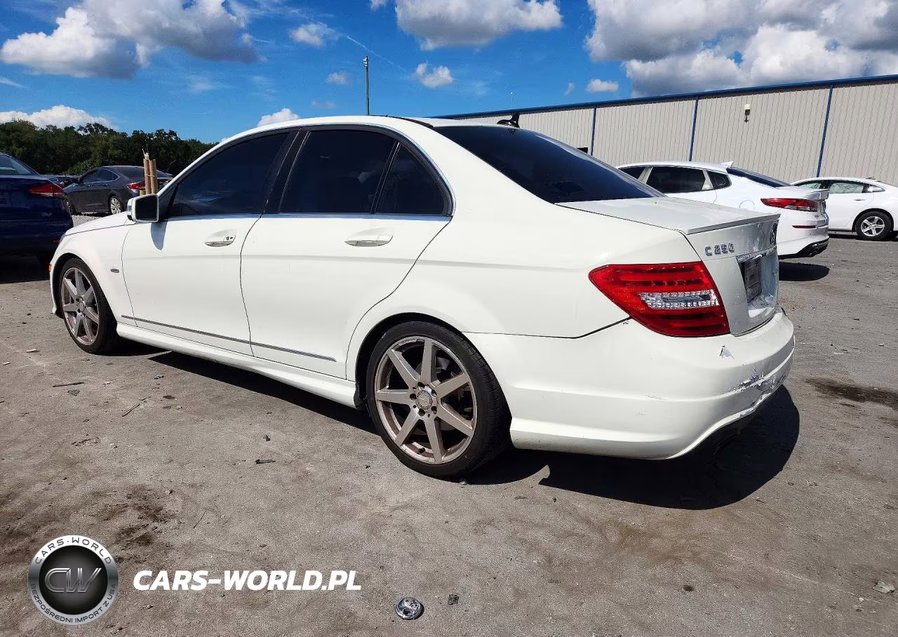 2012 Mercedes-Benz C 250 VIN:WDDGF4HB5CA632037 - 2