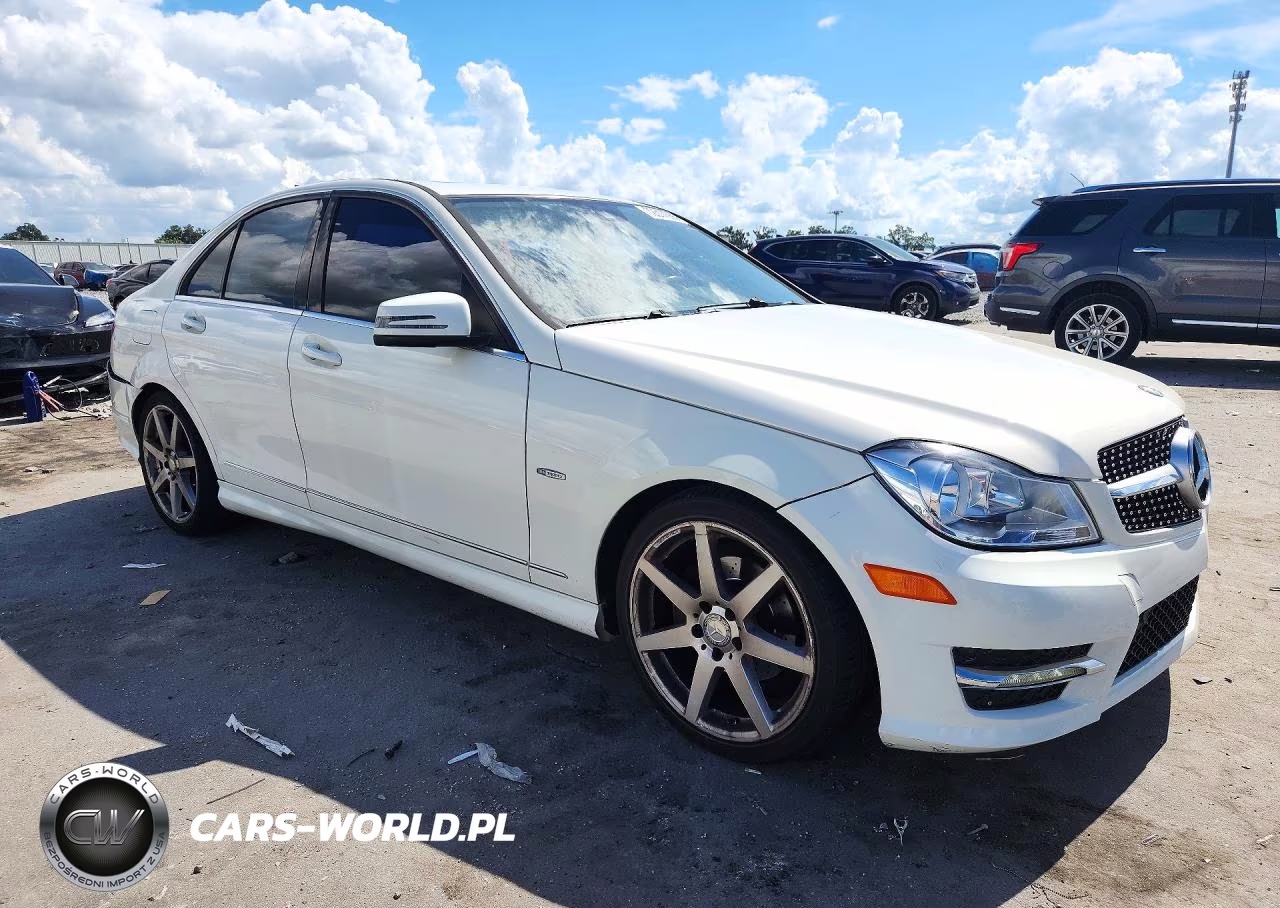 2012 Mercedes-Benz C 250 VIN:WDDGF4HB5CA632037 - 4