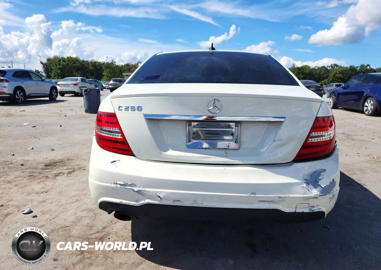 2012 Mercedes-Benz C 250 VIN:WDDGF4HB5CA632037 - 6