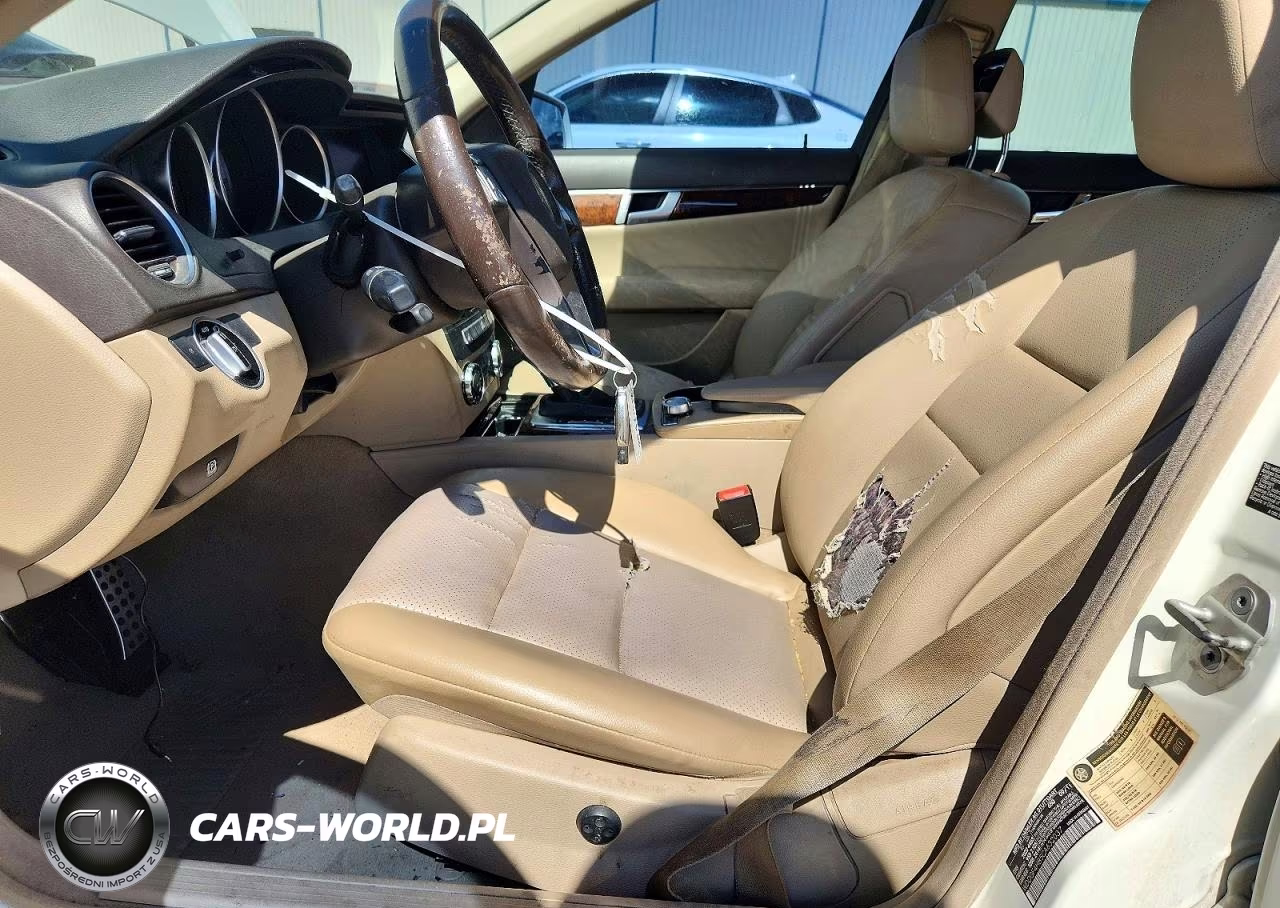 2012 Mercedes-Benz C 250 VIN:WDDGF4HB5CA632037 - 7