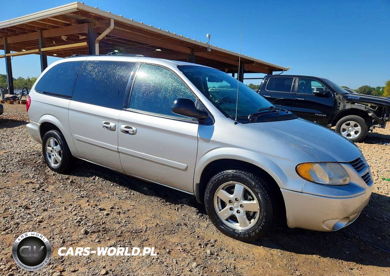 2007 Dodge Grand Caravan Sxt VIN:2D4GP44L97R251592 - 4