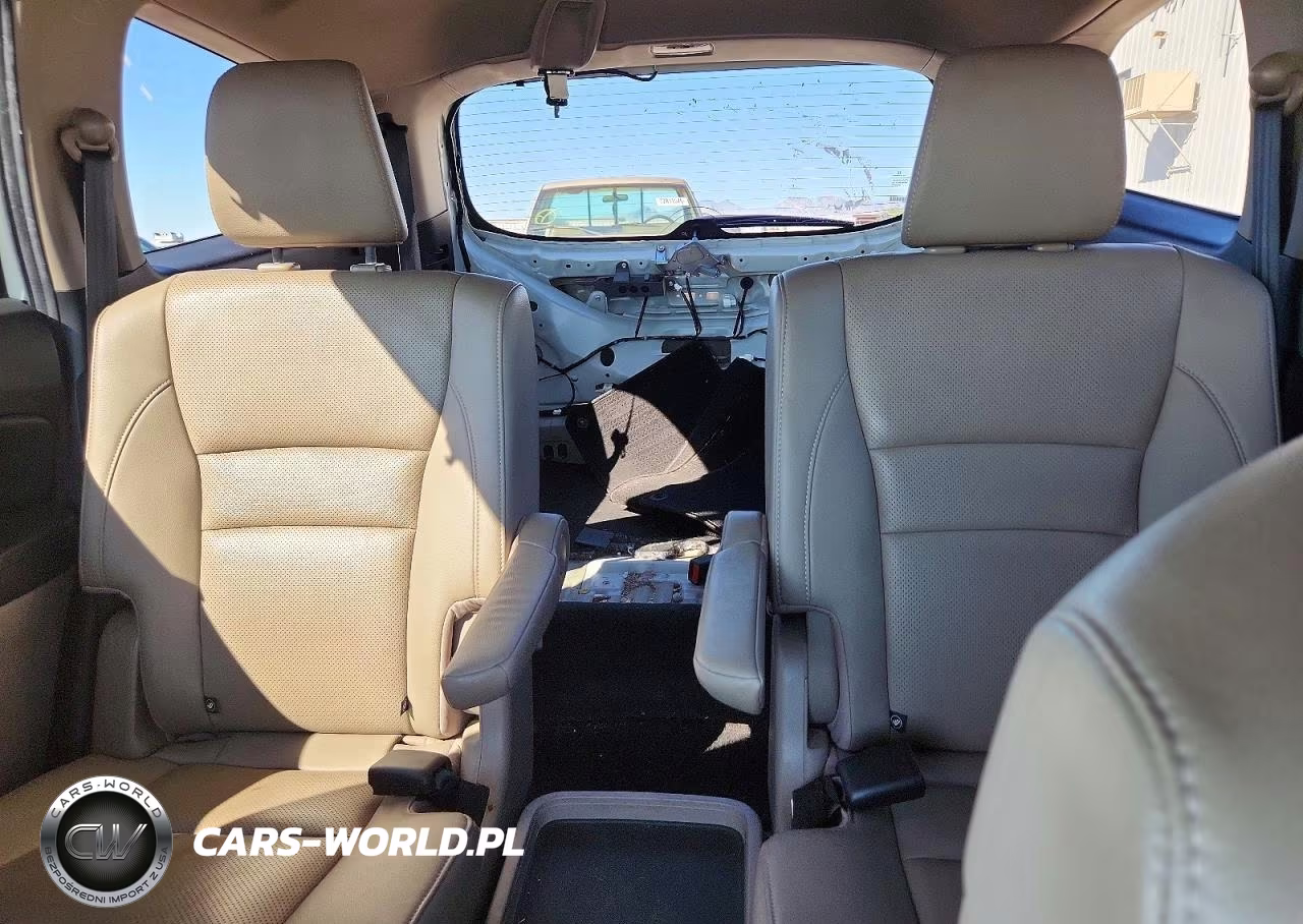 2019 Honda Pilot Elite VIN:5FNYF6H05KB042967 - 10