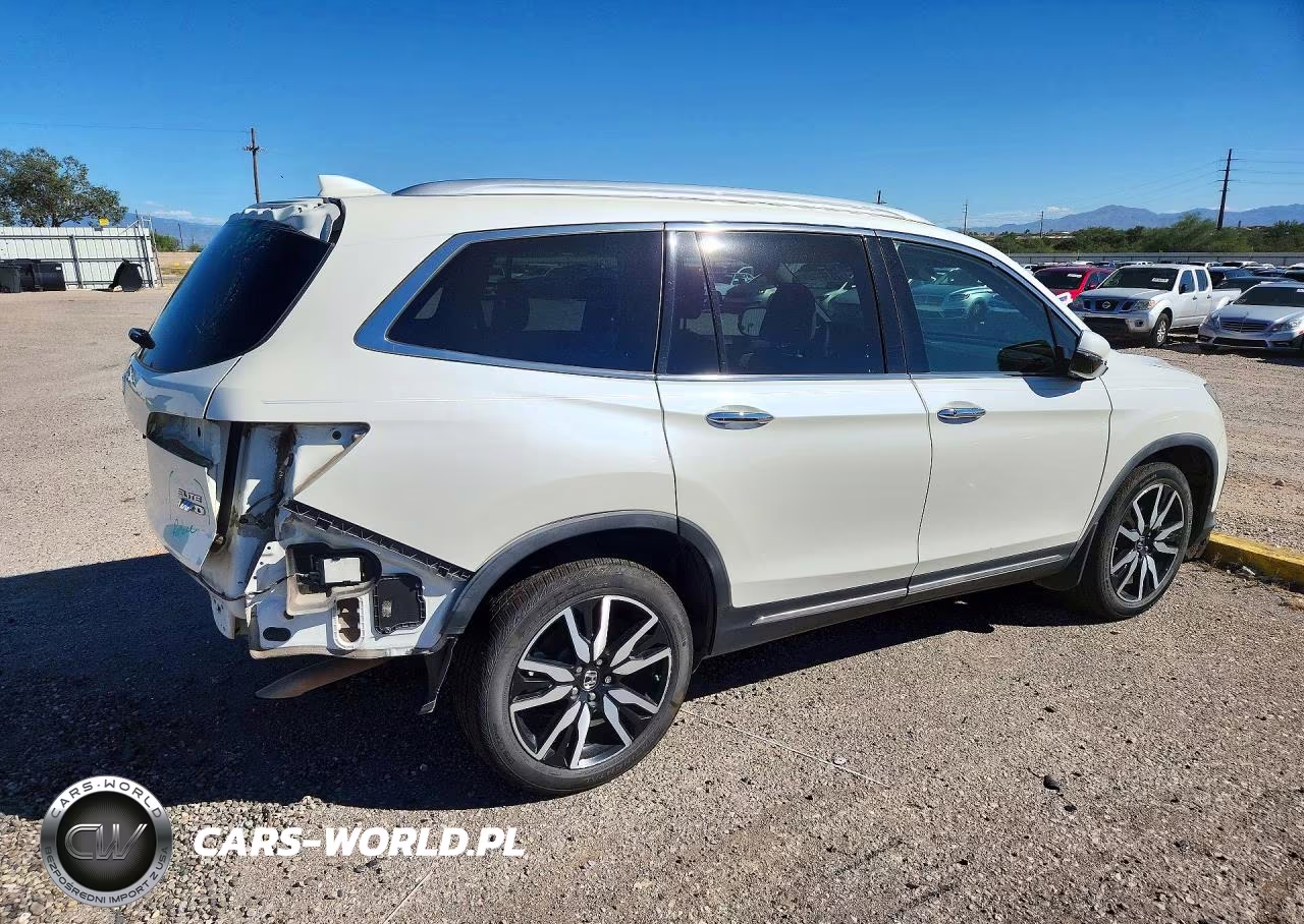 2019 Honda Pilot Elite VIN:5FNYF6H05KB042967 - 3