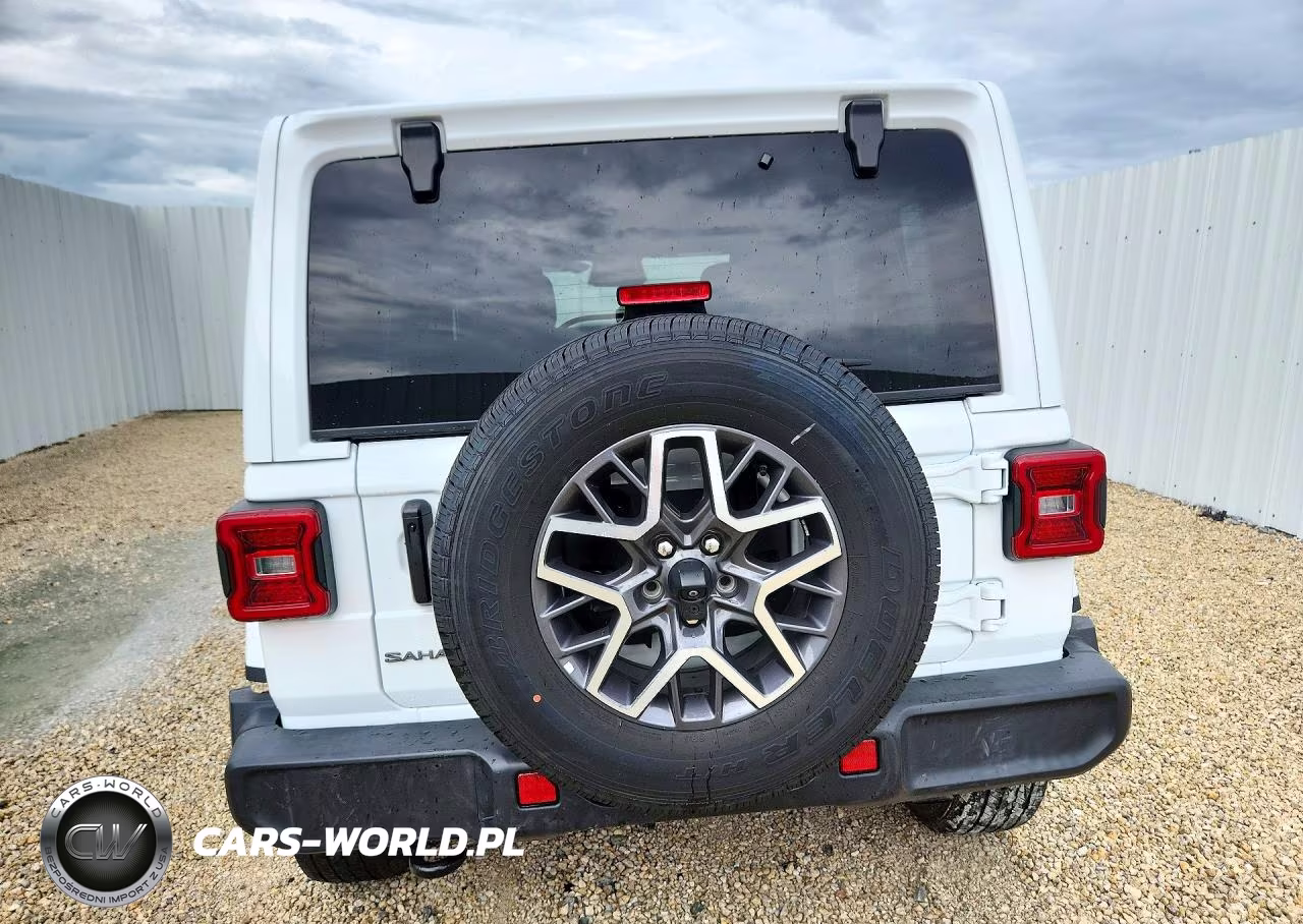 2026 Jeep Wrangler Sahara VIN:1C4PJXEN0TW185886 - 6