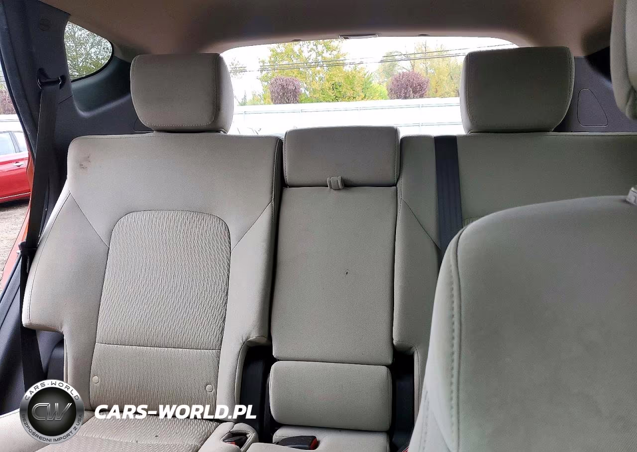 2016 Hyundai Santa Fe Sport 2.4L VIN:5XYZUDLB2GG311904 - 10