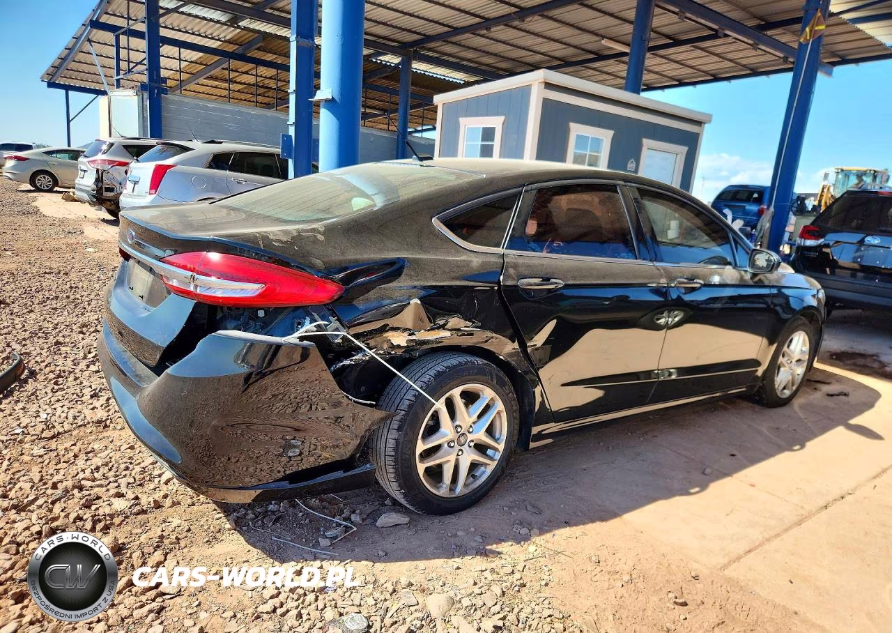 2018 Ford Fusion S VIN:3FA6P0G78JR181283 - 3