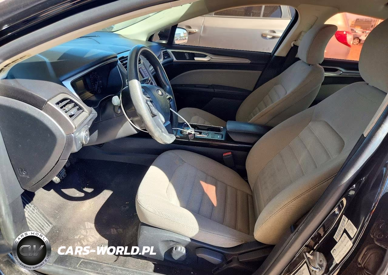 2018 Ford Fusion S VIN:3FA6P0G78JR181283 - 7