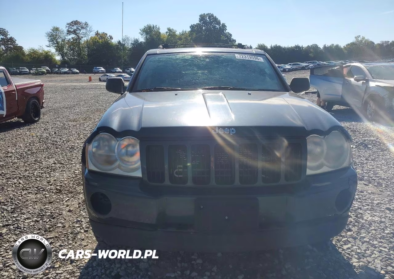 2005 Jeep Grand Cherokee Laredo VIN:1J4GR48K45C513379 - 5