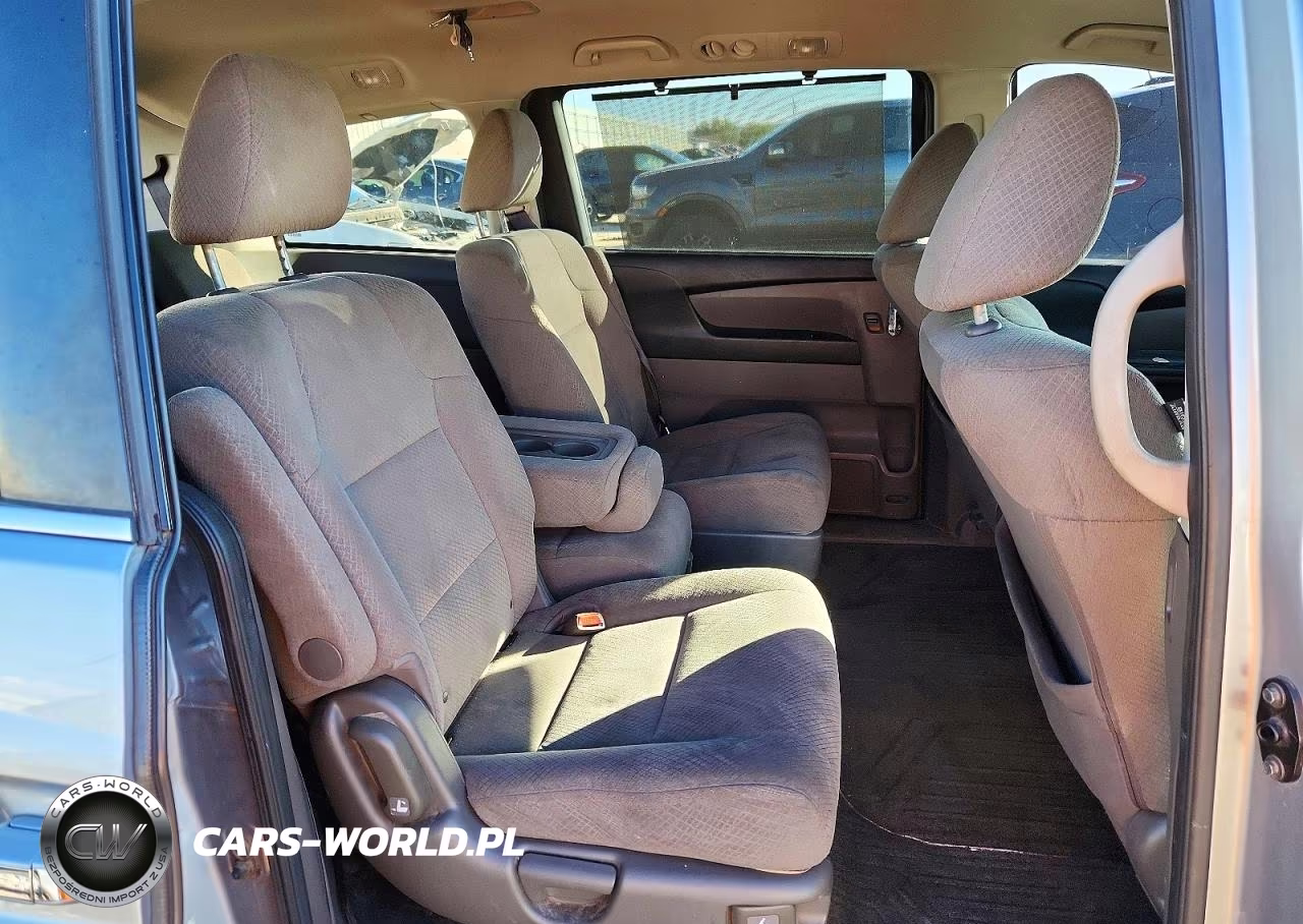 2016 Honda Odyssey Se VIN:5FNRL5H30GB139146 - 10