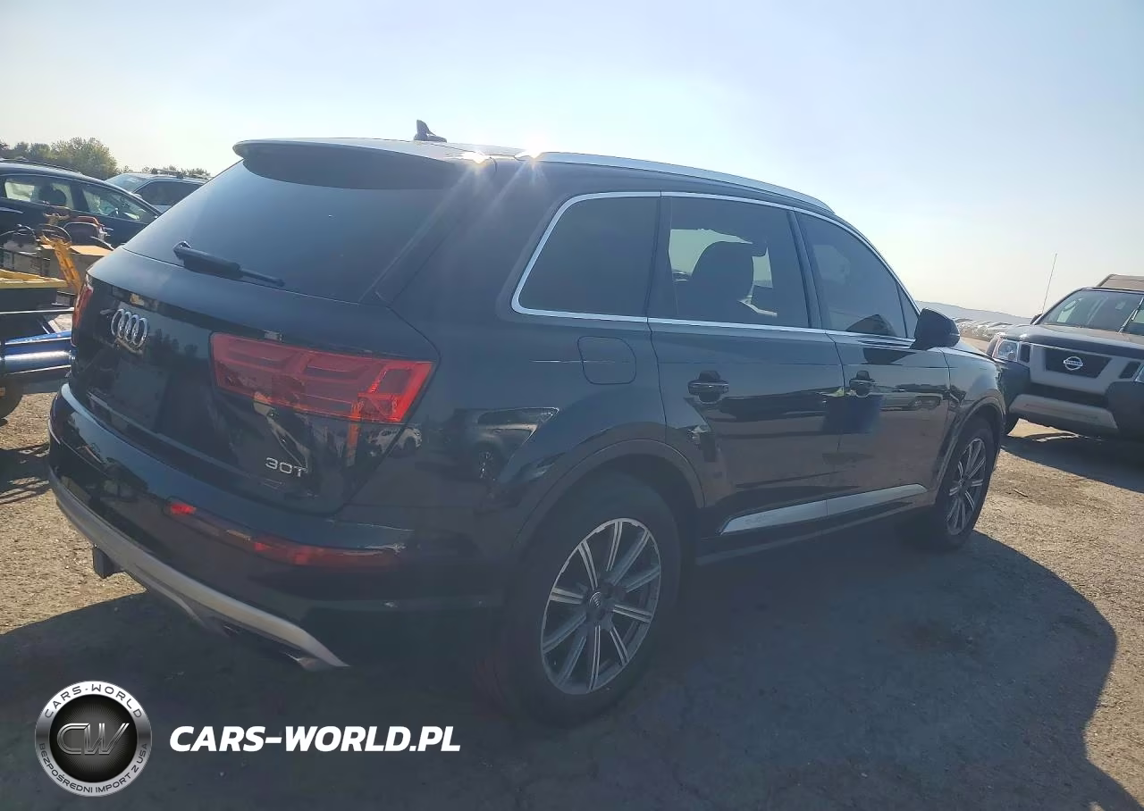2017 Audi Q7 Premium Plus VIN:WA1LAAF71HD043944 - 3