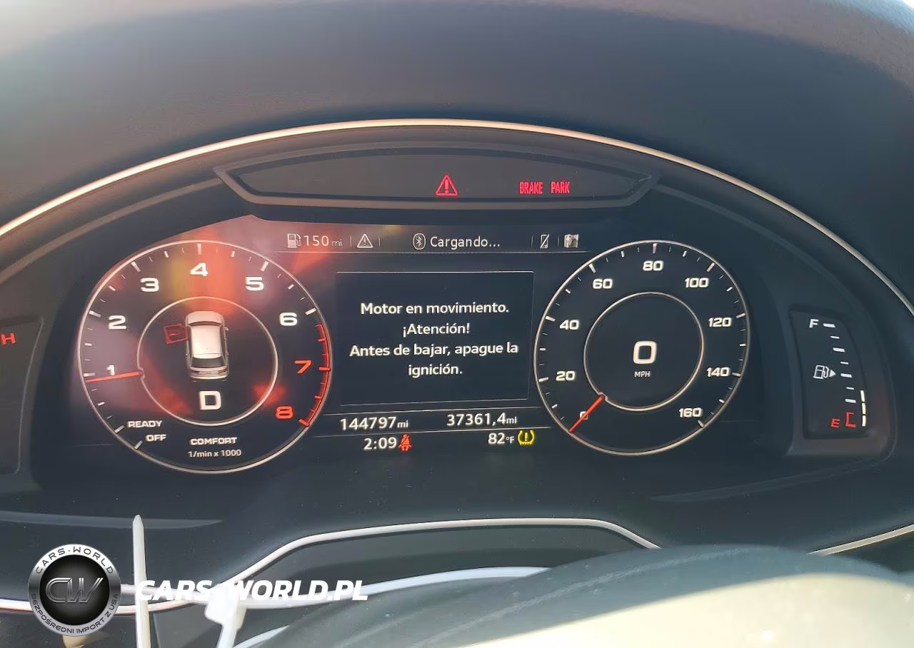 2017 Audi Q7 Premium Plus VIN:WA1LAAF71HD043944 - 9