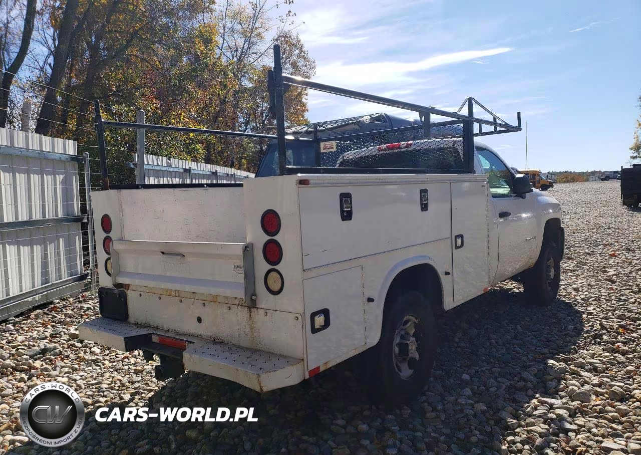 2007 Chevrolet Silverado K2500 Heavy Duty VIN:1GCHK24K97E549732 - 3