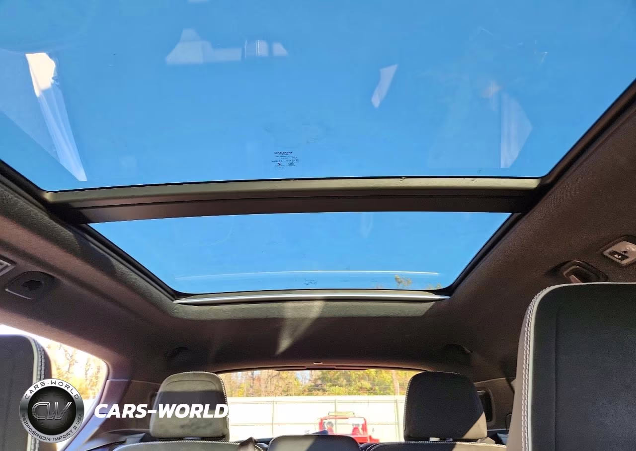 2019 Volvo Xc40 T5 R-Design VIN:YV4162UM3K2104403 - 10