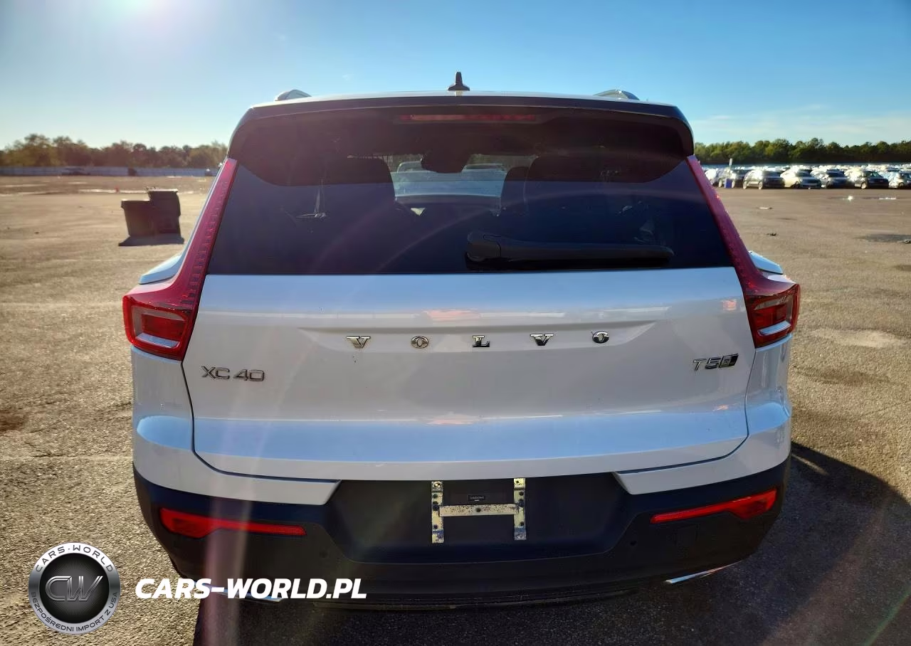 2019 Volvo Xc40 T5 R-Design VIN:YV4162UM3K2104403 - 6