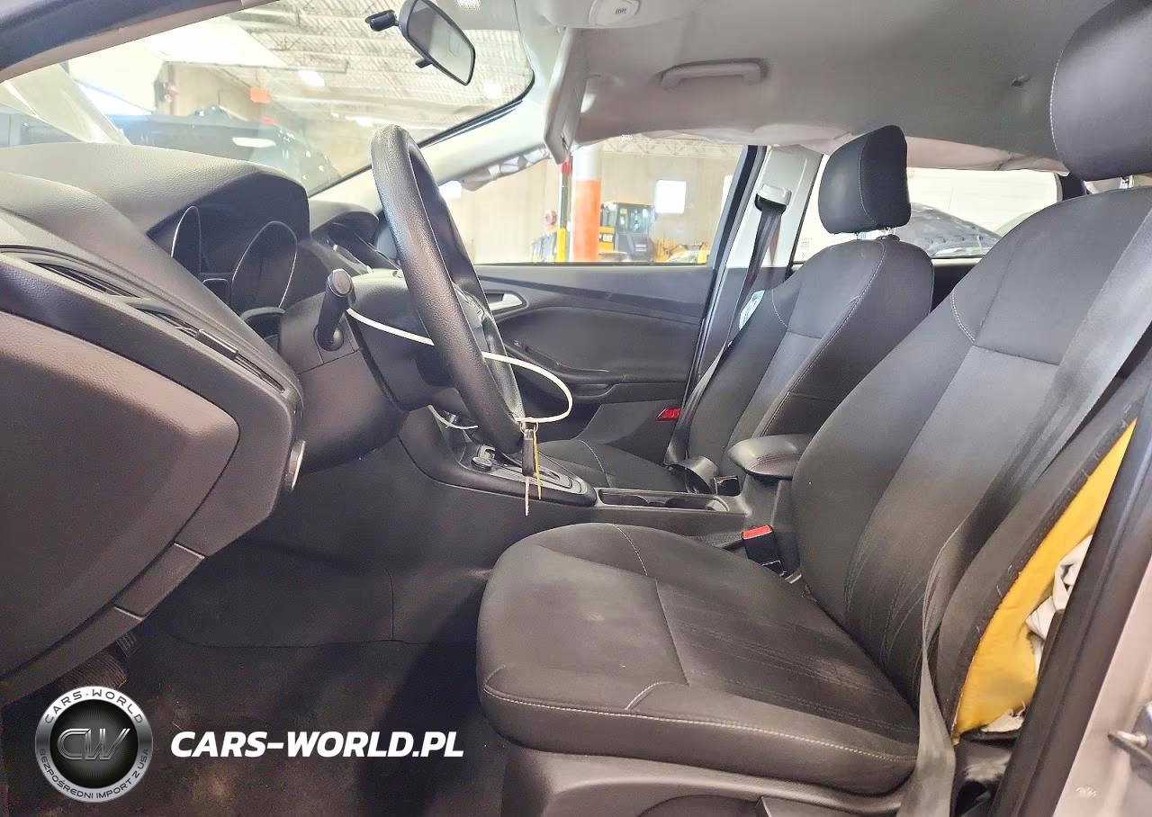 2017 Ford Focus Se VIN:1FADP3K28HL239311 - 7