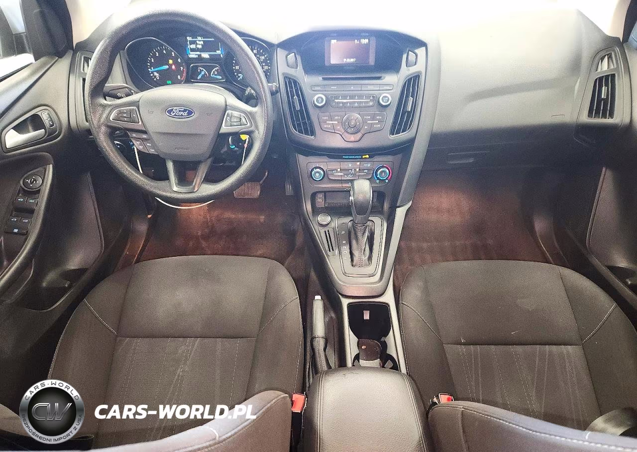 2017 Ford Focus Se VIN:1FADP3K28HL239311 - 8